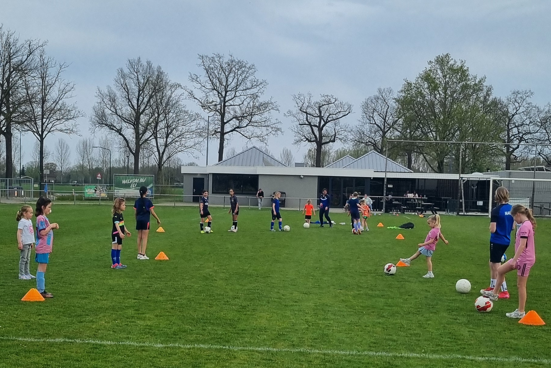 Meidenacademie - een geslaagd seizoen