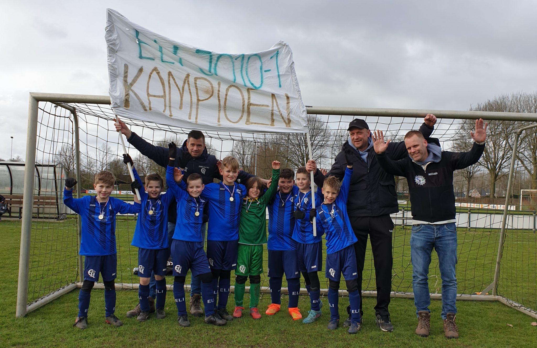 ELI JO10-1 kampioen !